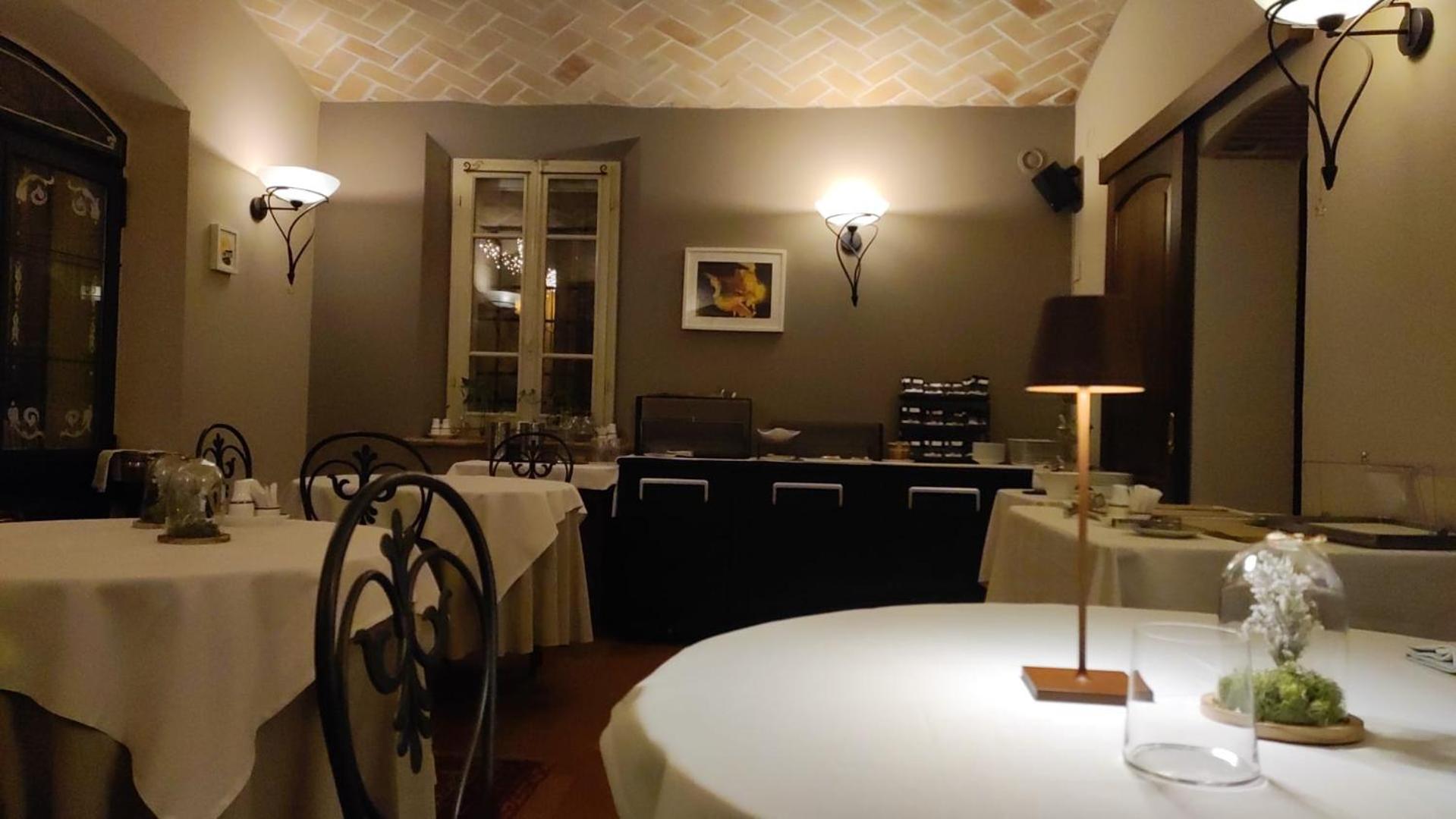 Locanda Del Feudo Suite & Restaurant Castelvetro di Modena Exterior foto