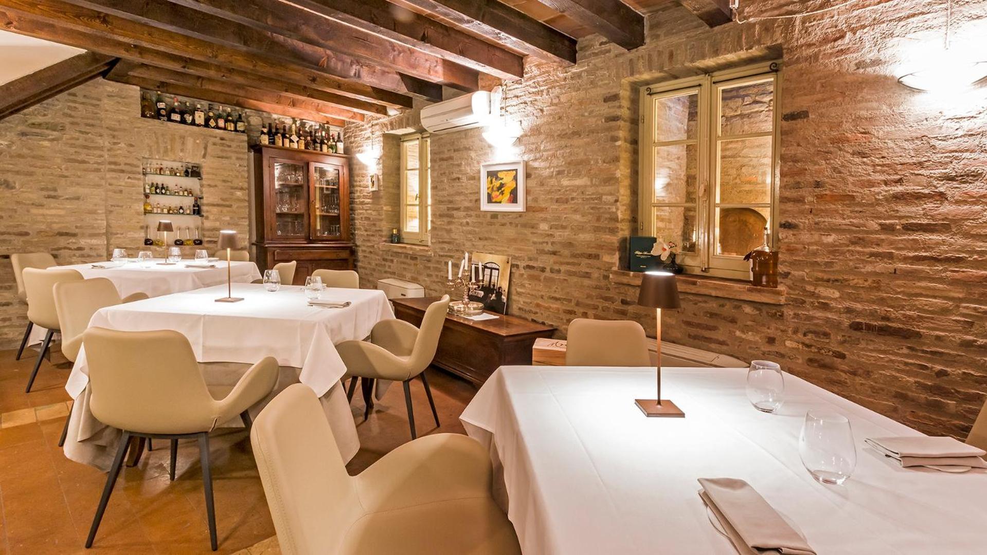 Locanda Del Feudo Suite & Restaurant Castelvetro di Modena Exterior foto